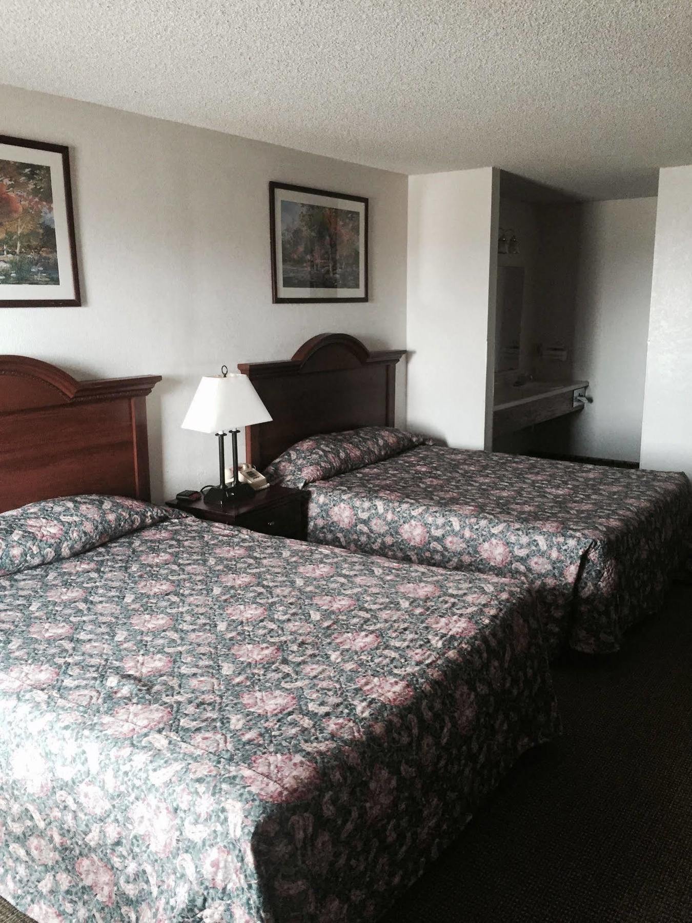 Country Inn Bolivar Zewnętrze zdjęcie